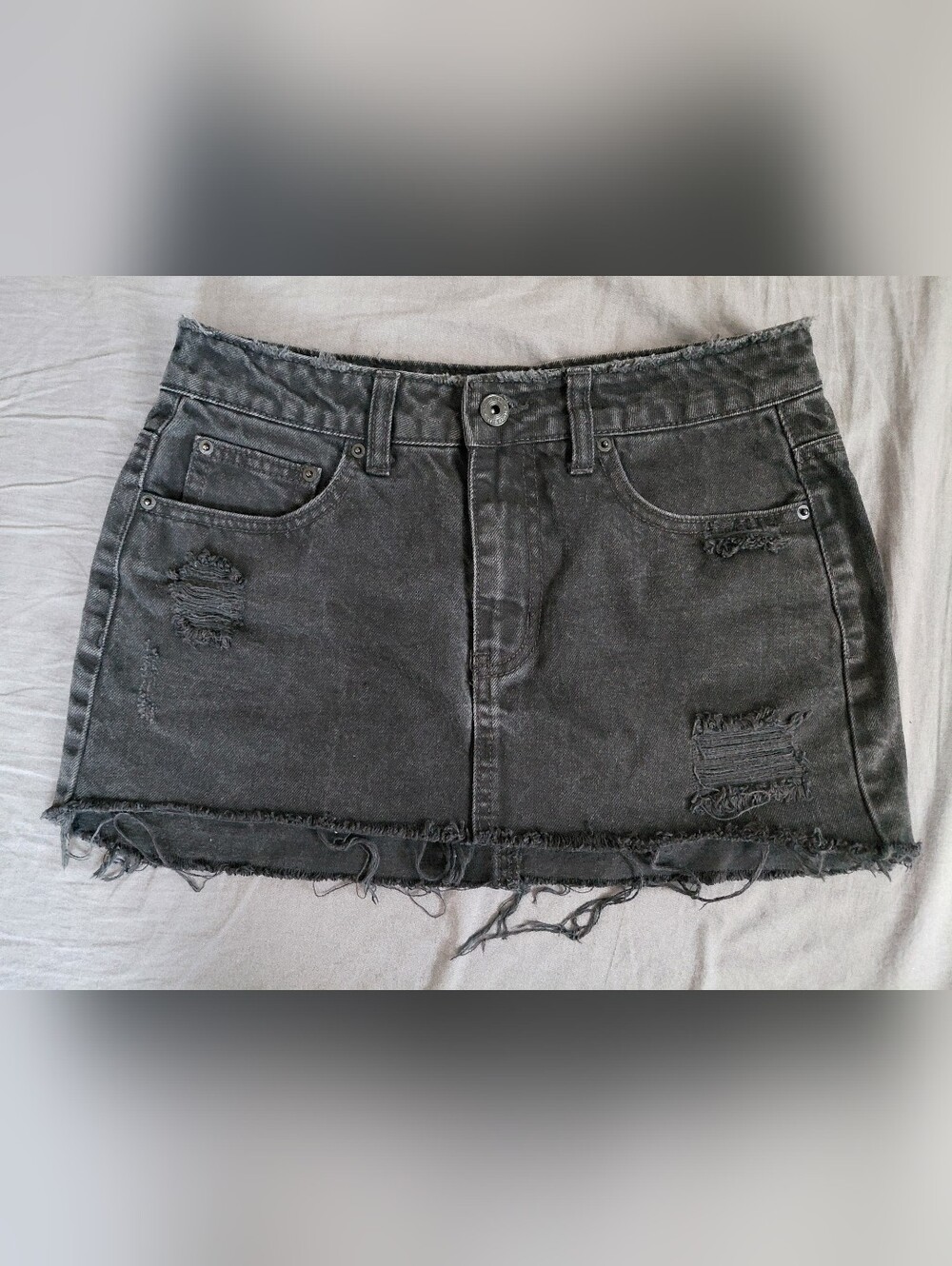 100% Cotton Washed Black Denim Distressed Ultra Mini Skirt Small 5/27